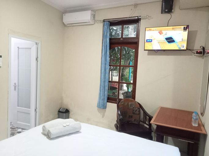 Room 3, Pakemsari Resort Hotel, Sleman