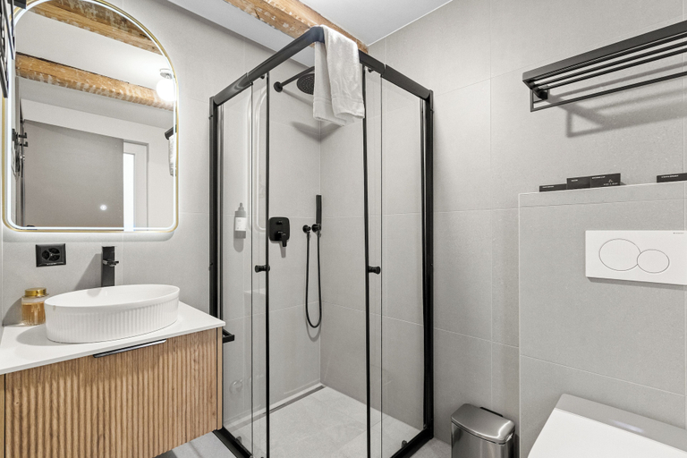 Bathroom 5, BERG & BERG HOTEL Kerns - Self-Check-in, Obwalden