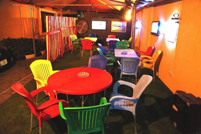 Food & Drinks 3, Lekki Suites, Eti-Osa