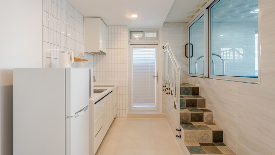 Room 2, Donghae Badadam Ocean View Spa Pension, Donghae
