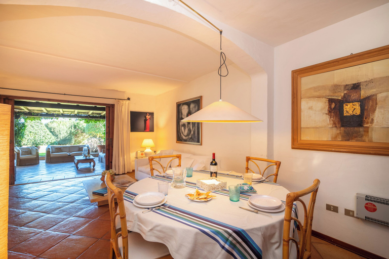 Dining 5, Laldiola, Olbia-Tempio