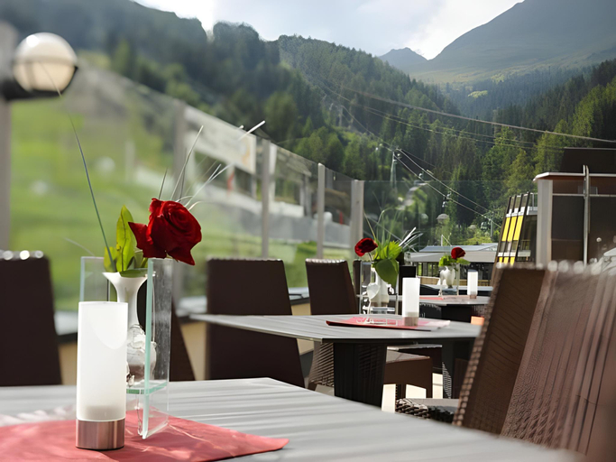 Food & Drinks 5, Hotel Garni Alpenjuwel, Landeck