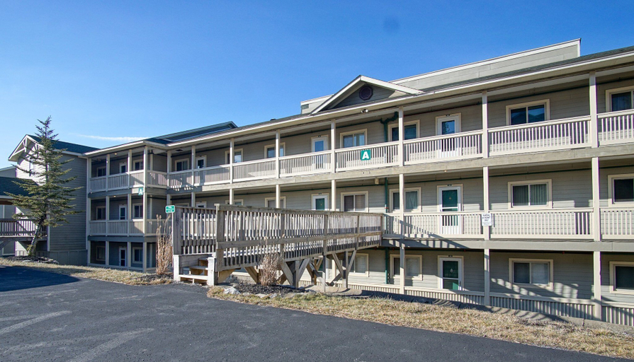 Exterior 4, Summit 301a Three Bedroom, 2 Bath, Western Views, Large Deck, Pocahontas