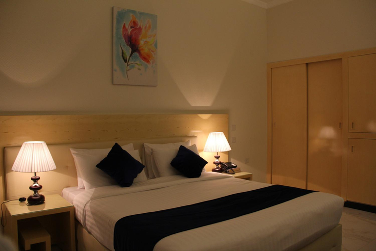 Bedroom 3, Bahrain International Hotel, Manama