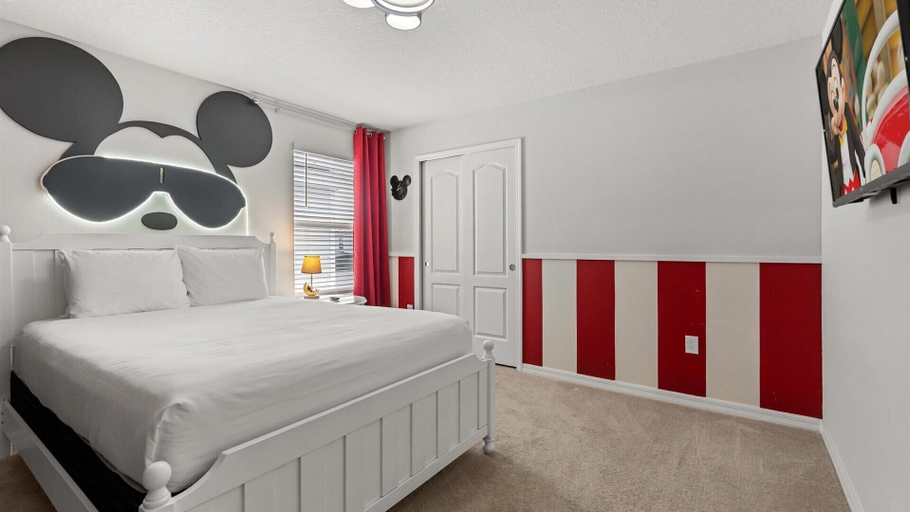 Interior 4, Upstay Pool & Hot Tub Heating, Epic Games Room, Polk