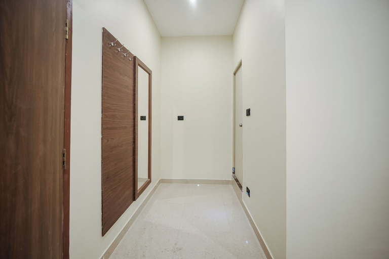 Room 5, KAYAL RESIDENCY, Erode