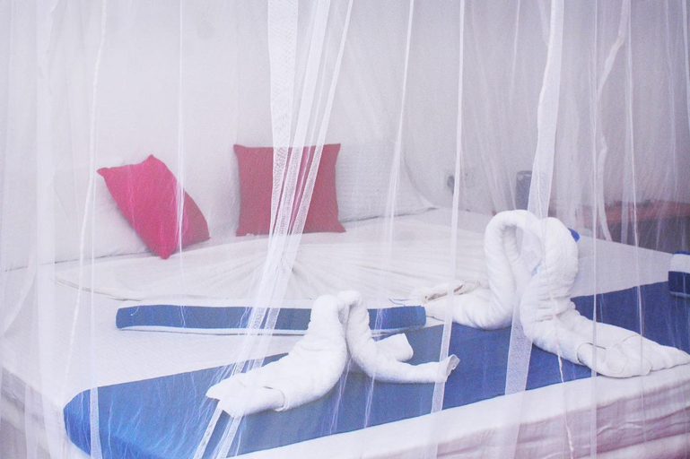 Bedroom 2, Helios Beach Resort, Tangalle