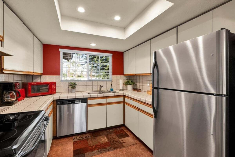 Private kitchen 4, Sunset Vista Retreat, Riverside