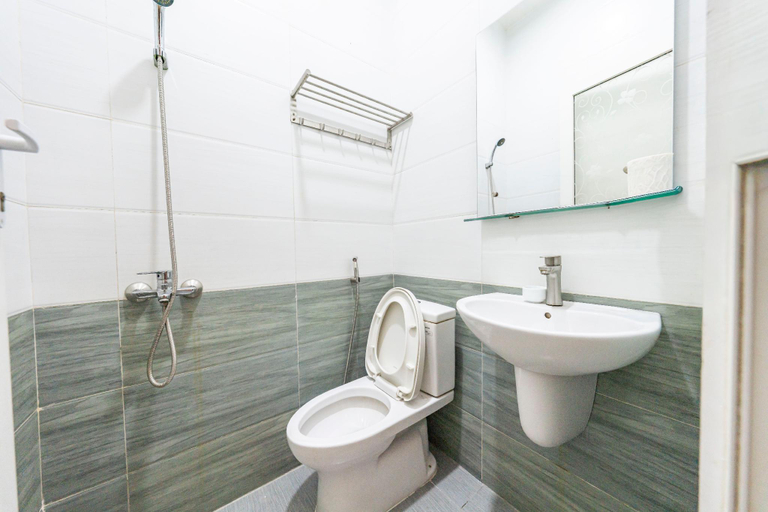 Bathroom 5, Mtt Hotel, Tân Bình