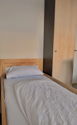Room 2, Haus an der Brücke, München