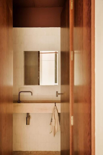 Bathroom 2, CSE BOSCOS Apartments, Sevilla