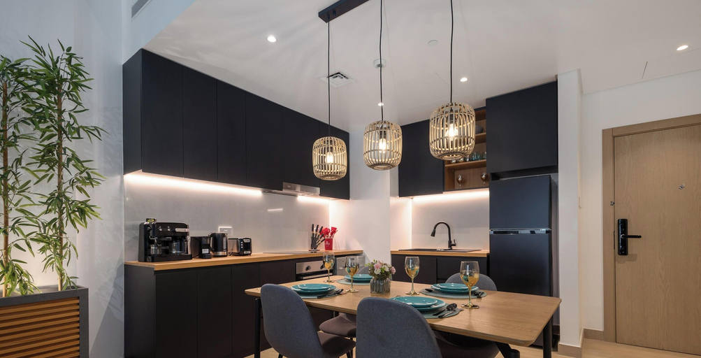 Dining, LUX The La Mer Beach Suite 5, Dubai