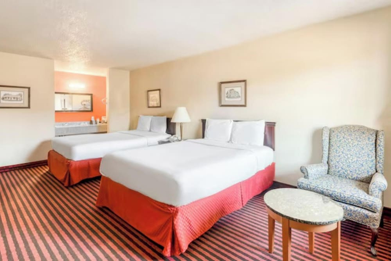 Bedroom 2, Rodeway Inn & Suites Jefferson, Marion