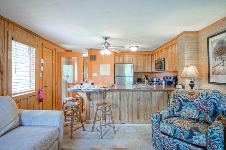 Living area 2, Powderidge 1 Hideaway Slope Side, Pocahontas