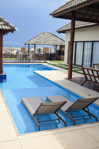Others 5, Illa Blue Village, Trairi