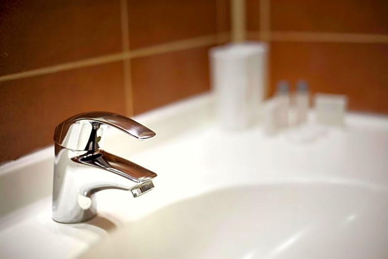 Bathroom 4, Yesterday Hotel, Municipiul Bucuresti