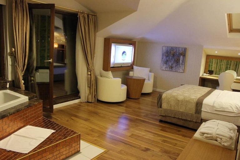 Bedroom 3, Lale Hotel, Sapanca