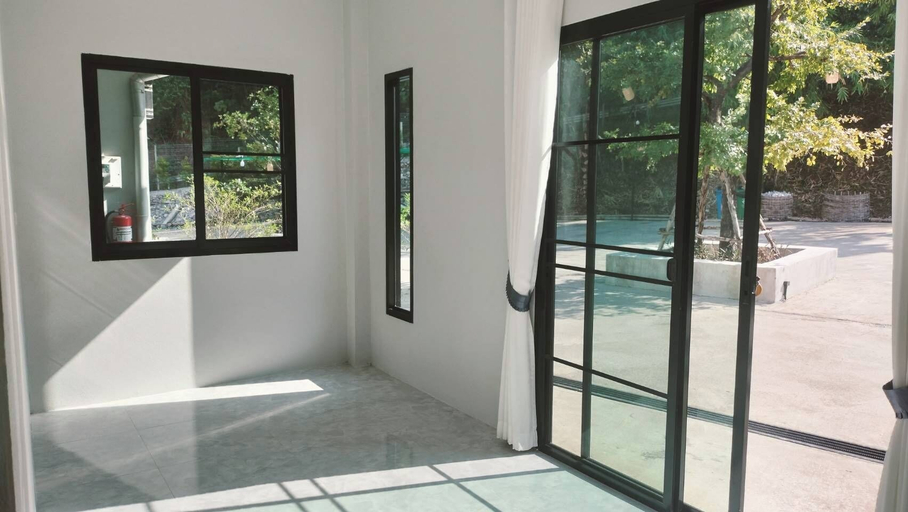 Front of property, HAPPYHOME RESORT, Mae Sai