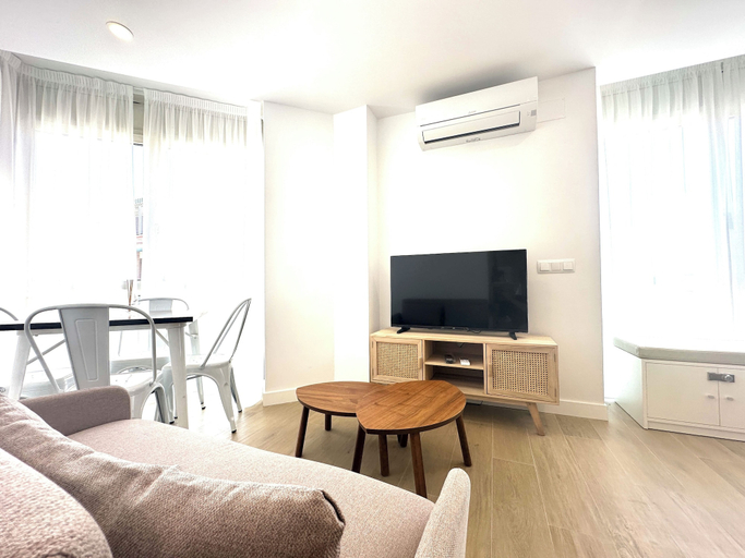 Living area 3, Apartamentos Avenida América, Madrid