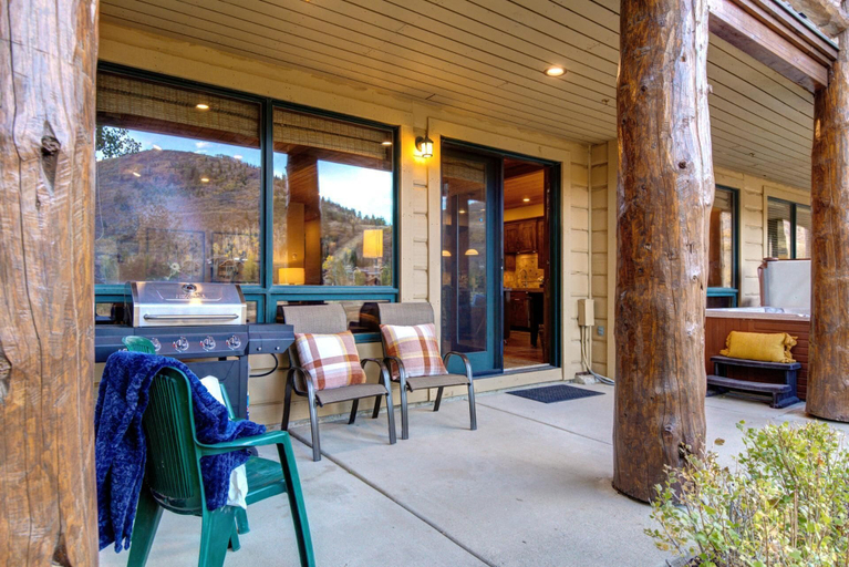 BBQ/picnic area 2, Deer Valley Bct-501 Hot Tub KBM Resorts, Summit