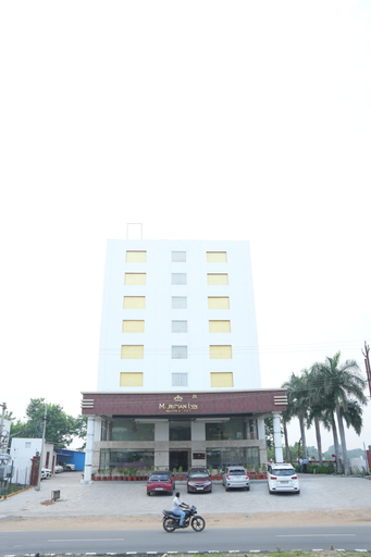 Front of property, Hotel Meridian Inn, Tirunelveli