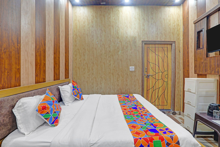 Bedroom 2, FabHotel Shree Ram Aadhar, Faizabad
