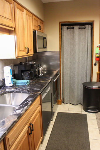 Private kitchen 4, Whistlepunk 45- Modern Comfort With Mountain Charm-1 Bedroom, Pocahontas