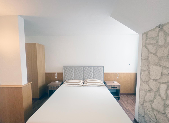 Bedroom 2, Zunfthaus zu Wirthen, Solothurn