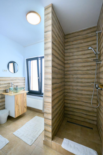 Bathroom 3, Bran Mountain Living, Bran