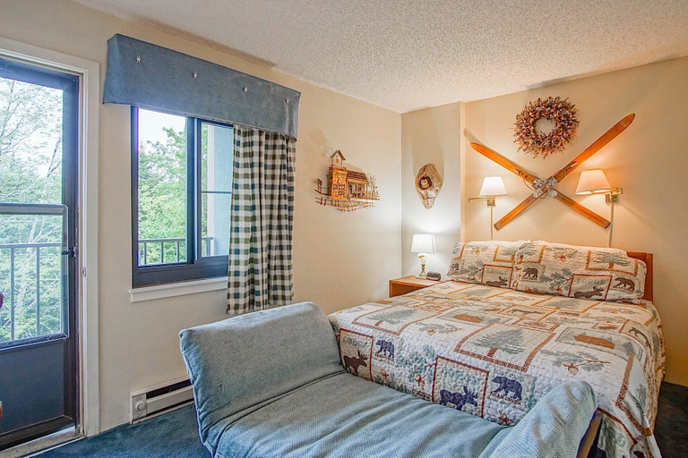 Room 4, Silver Creek 5216 - The Winter`s Amazing 2 Br Condo, Pocahontas