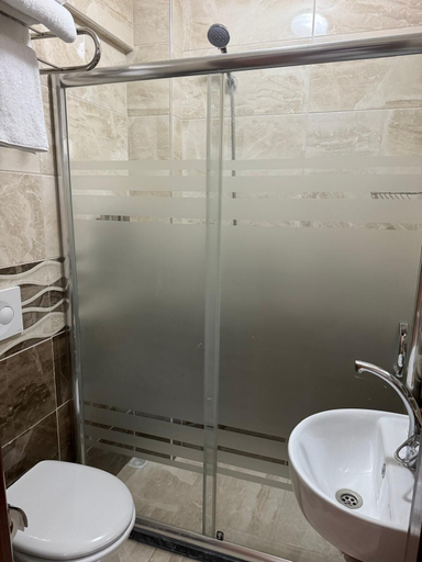 Bathroom 5, Lion Stone Hotel, Fatih