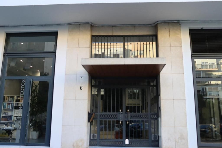 Front of property, Night In Sevilla Juglar Free Parking, Sevilla