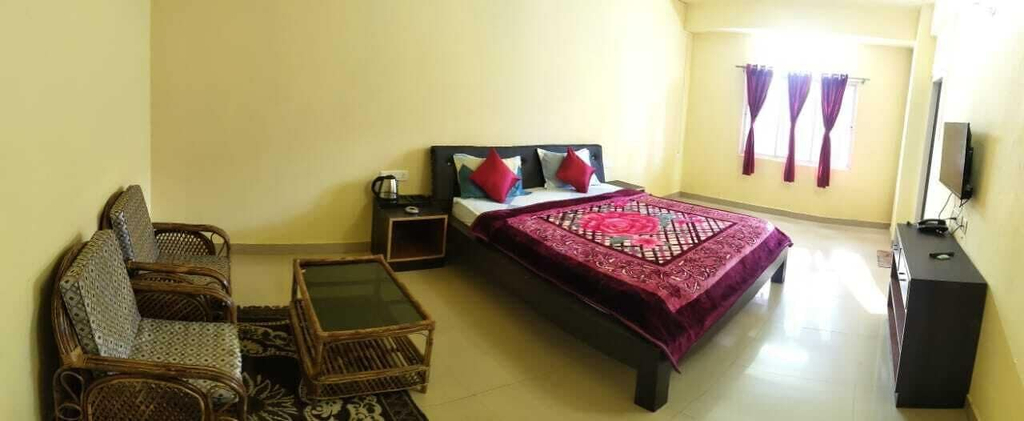 Room 2, D'BONN INN, East Khasi Hills