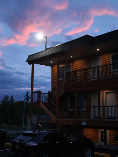 Exterior & Views, Eagle River Lodge, Anchorage