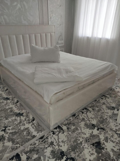Room 4, SUNBULA, Denov