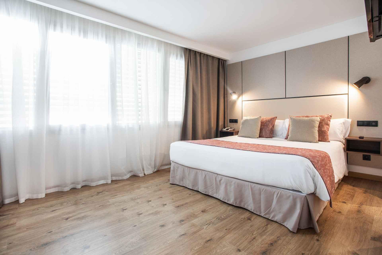 Bedroom 3, Apartmentos Eurobuilding 2, Madrid