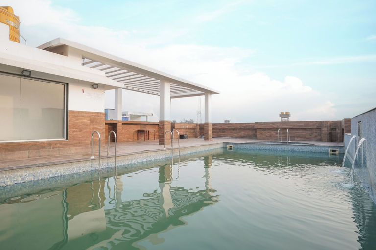 Swim-up bar 2, Krishna Cottage, Purba Medinipur