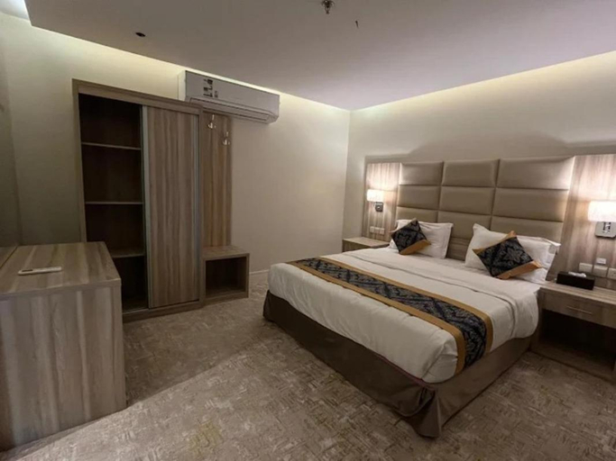 Bedroom 2, Al Fal Hotel Duba