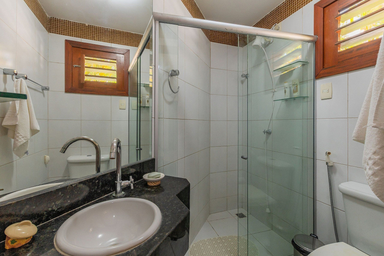 Bathroom 5, Bomfim Mansion Full Amenities by Carpediem, Caucaia