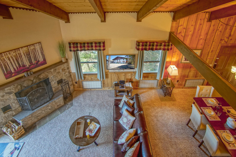 Living area 3, Fall Retreat Whistlepunk 1 Slope Side 3BR, Pocahontas