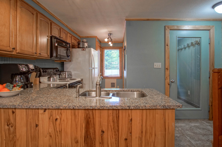 Private kitchen 3, Powderidge #14: 2 Bedrooms, 2.5 Bath: Slope Side, Wood Fireplace, Pocahontas