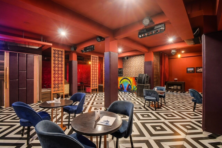 Nightclub, Hotel Maanvad Garh by Keshav Residency, Udaipur