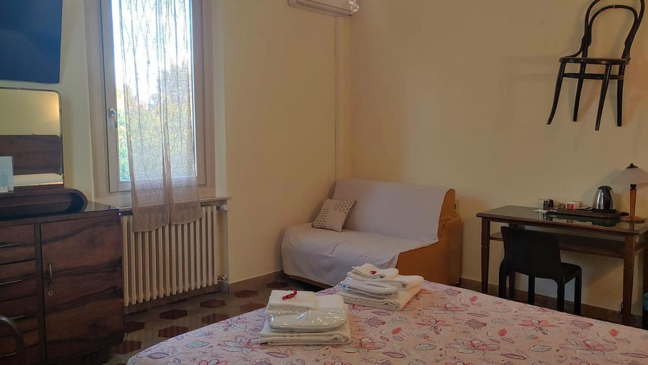 Bedroom 2, Villa Liberty B&B, Pesaro E Urbino
