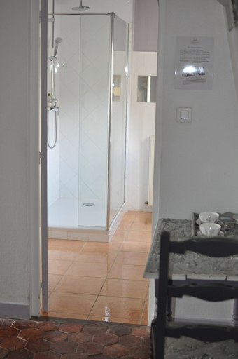 Bathroom 5, Maison d'hôtes - Le Relais des Saints Pères, Yonne