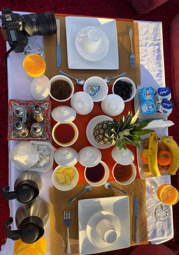 Food & Drinks