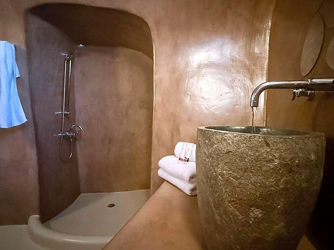 Bathroom 5, Elysian Santorini, South Aegean
