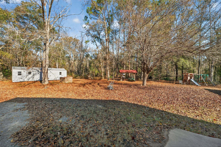 Property grounds 4, Healing Adventures Wellness Retreat 3 Bedroom Home, Evans