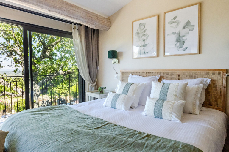 Room 2, La villa des Cèdres, Vaucluse