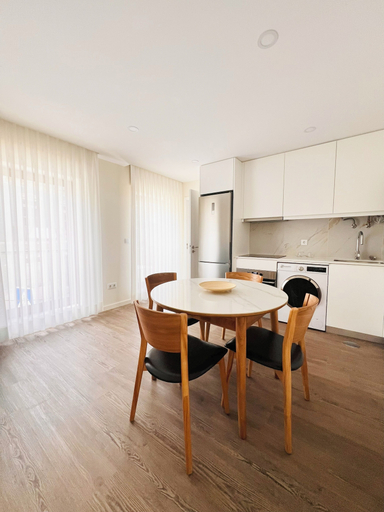 Private kitchen 2, Rabumba - Aveiro Central Lodging, Aveiro