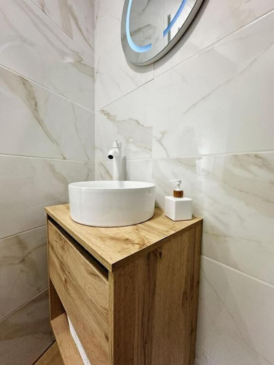 Bathroom 5, Pensión La Vega, Asturias